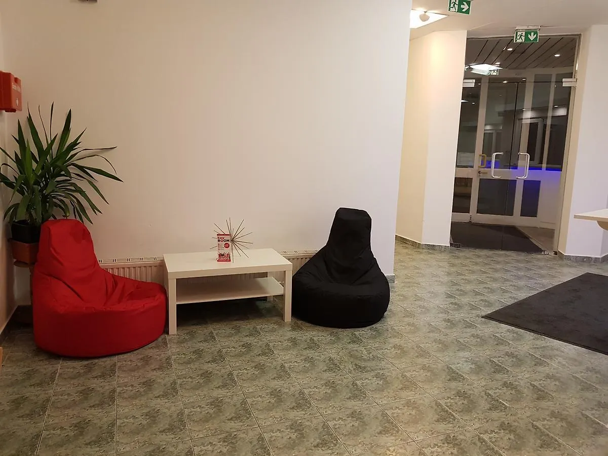 Easyroom Vienna - Low Budget Hostel 0*,  Austria
