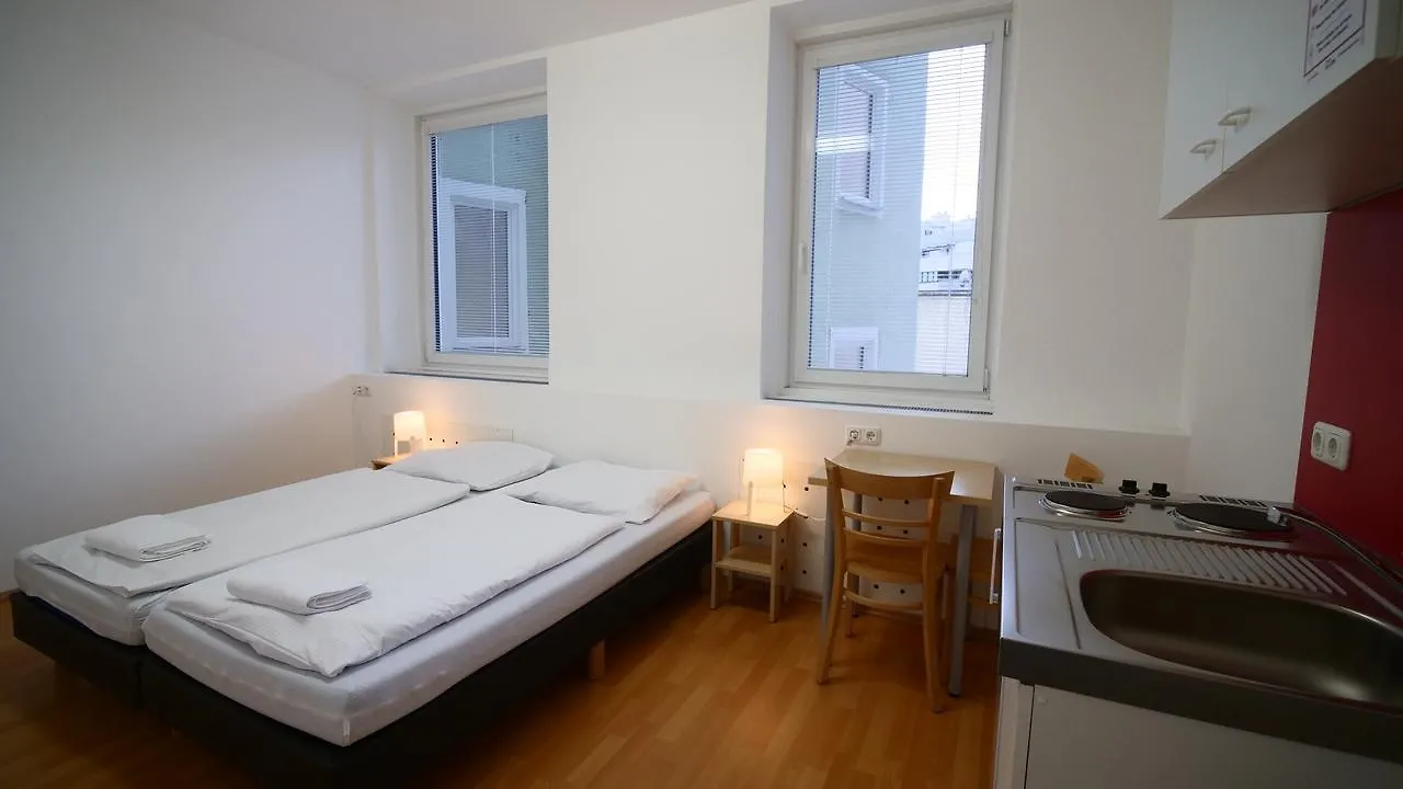 Easyroom Vienna - Low Budget Hostel