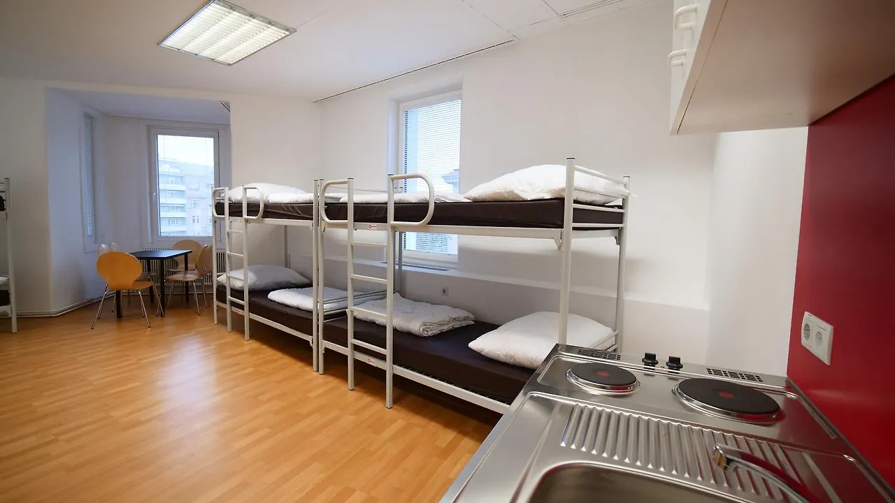 Easyroom Vienna - Low Budget Hostel 0*,  Austria